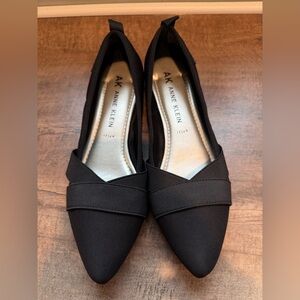 Anne Klein Iflex Black Flats with Elegant Design size 9.5 M